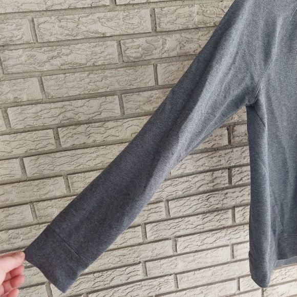 Athletic Works Gray Sweatshirt Medium GUC - Picture 4 of 6